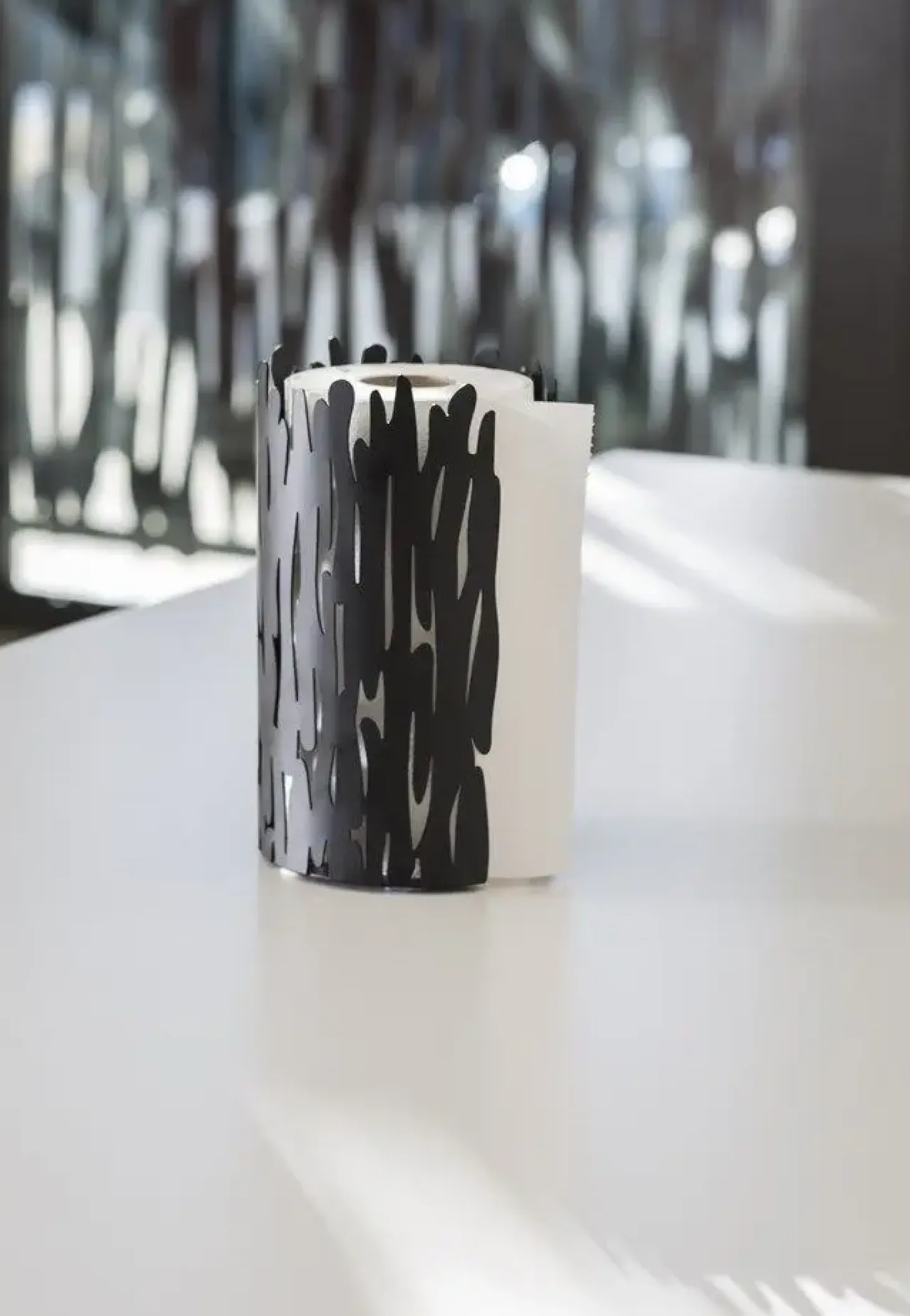 Alessi - Køkkenrulleholder "Barkroll" - Sort