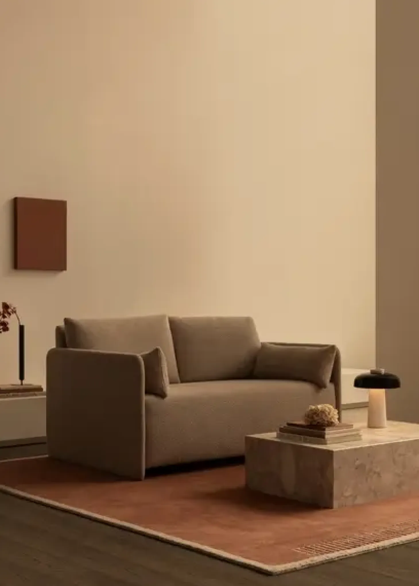 Audo Copenhagen - Plinth Low, Kunis Breccia - Marmor sofabord eller skulptur
