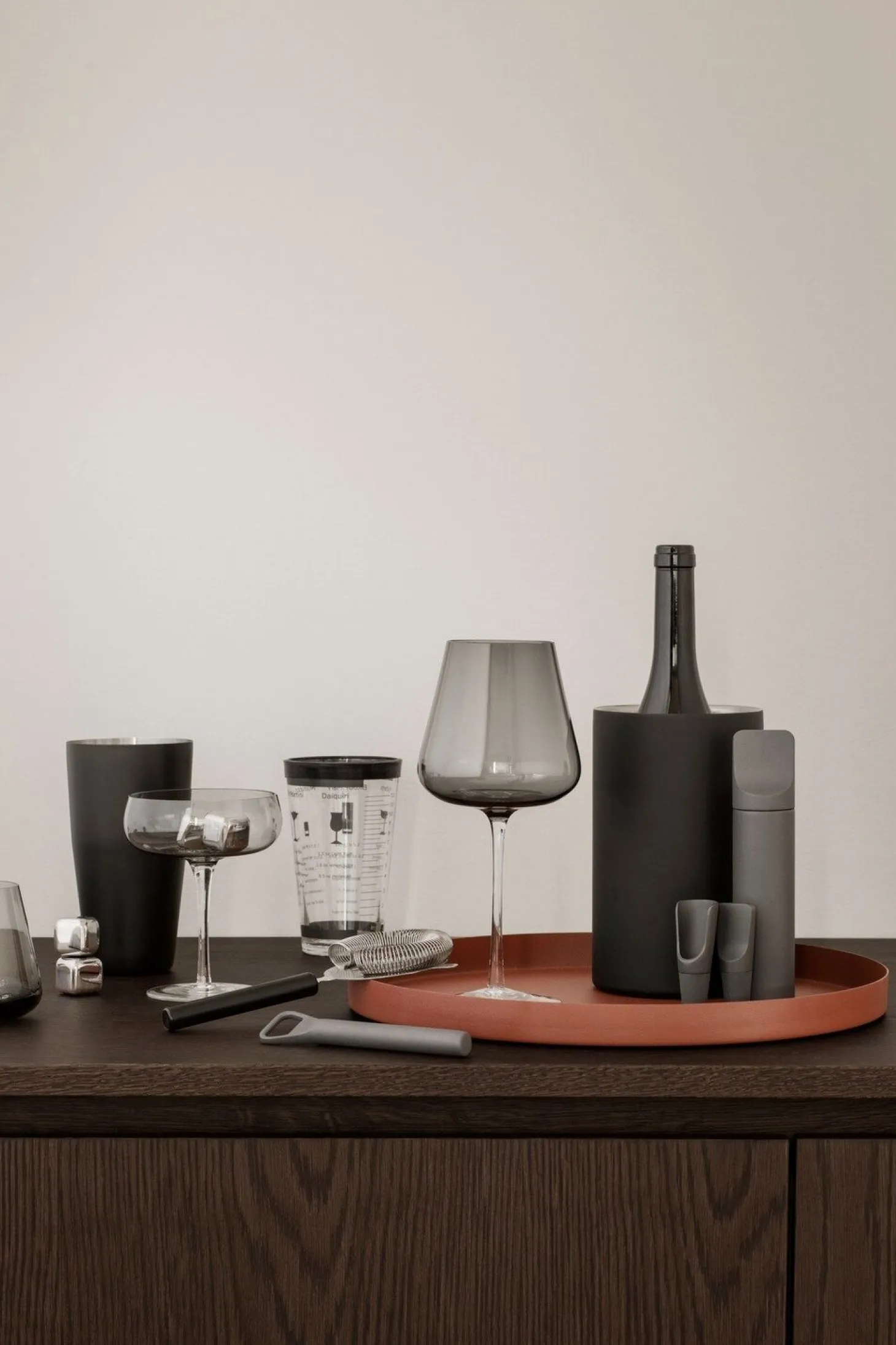 Blomus - 4- pc Wine Accessories Set - ILO - Magnet