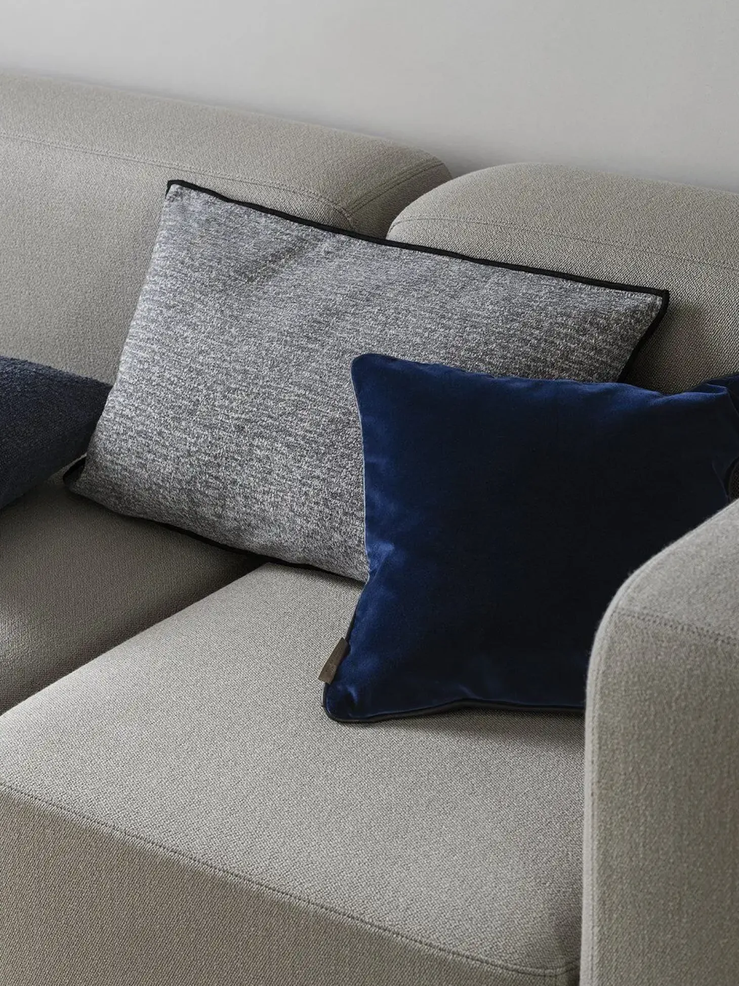 Blomus - Cushion Cover - 40 x 40 cm - Midnight Blue - VELVET