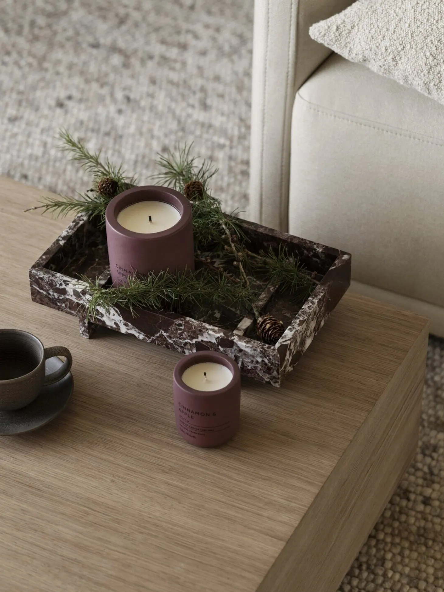 Blomus - Scented Candle - Cinnamon & Apple - Port - FRAGA