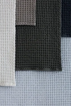 Blomus - Set of 2 Guest Hand Towels - Satellite - CARO