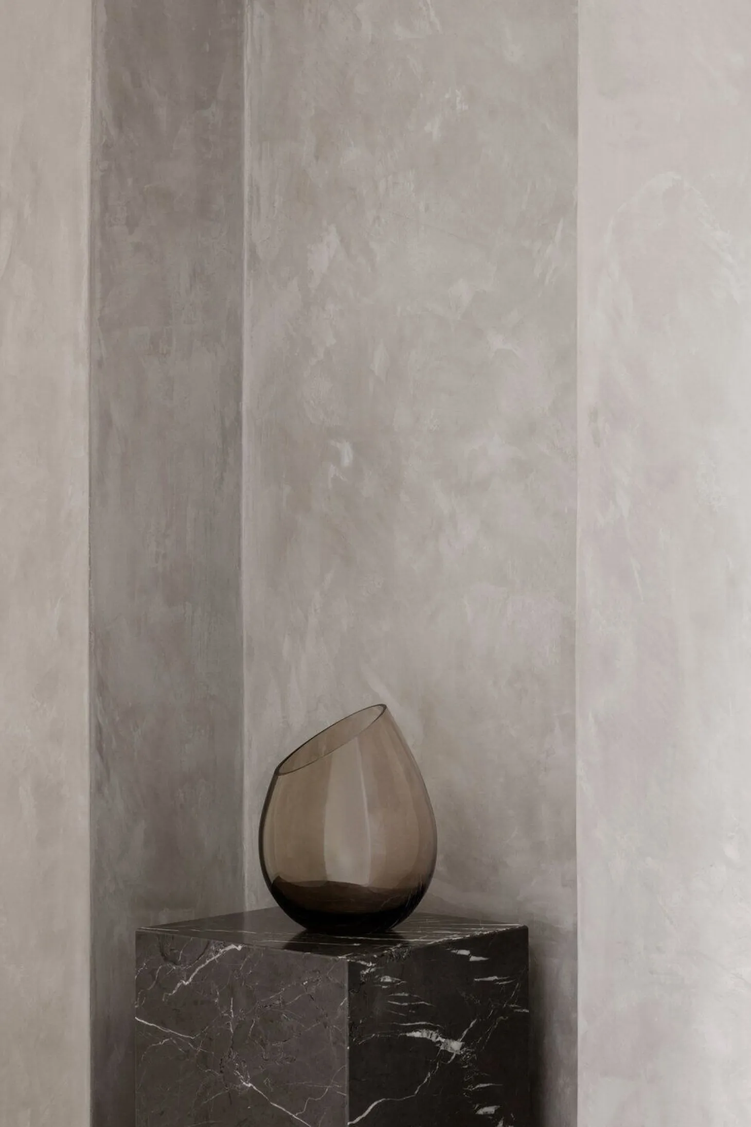 Blomus - Vase - Smoke - DROP