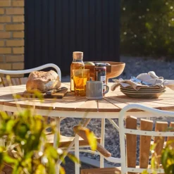 Cinas - Havebord - Ellen bord Ø110cm hvid/teak