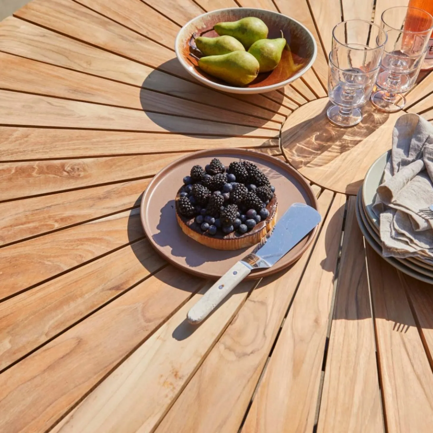 Cinas - Havebord - Ellen bord Ø130cm antracit/teak