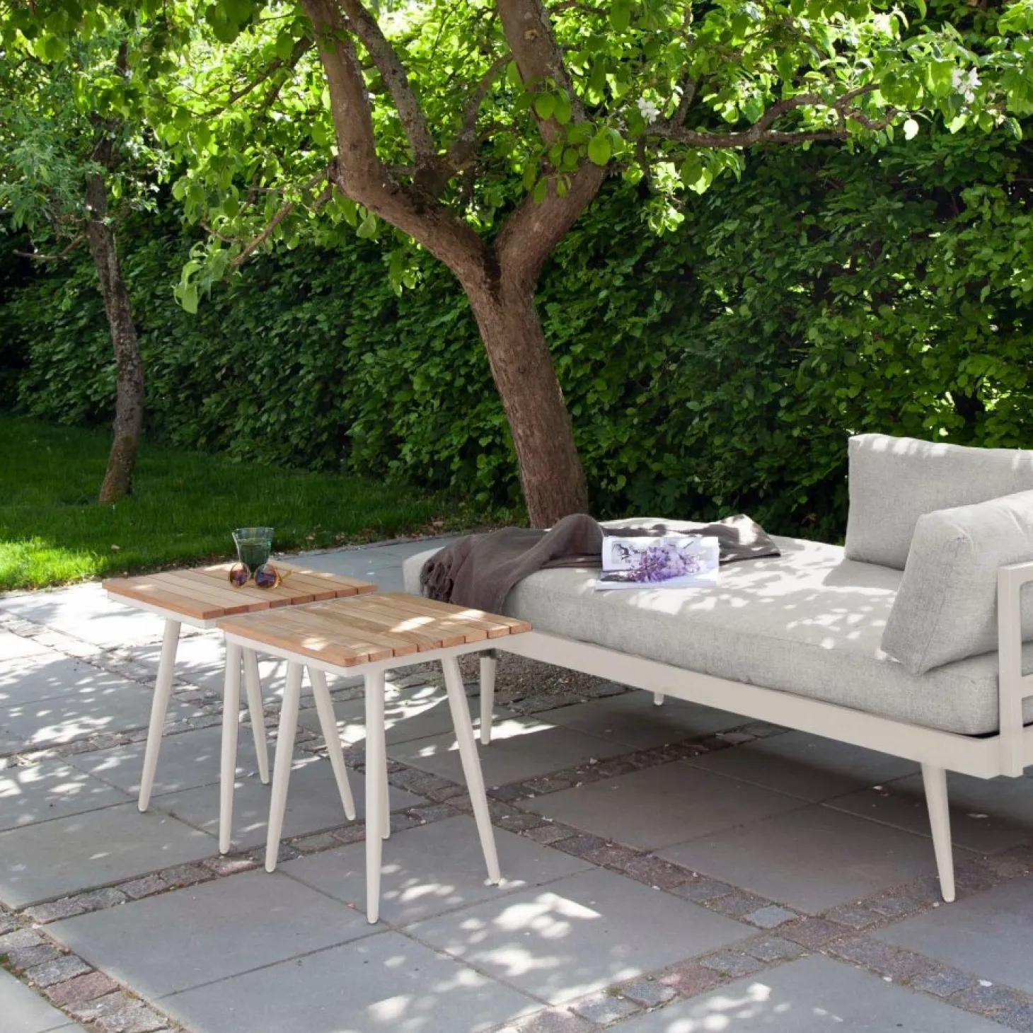 Cinas - Havebord - Rio sidebord, Sandy Grey aluminium/teak