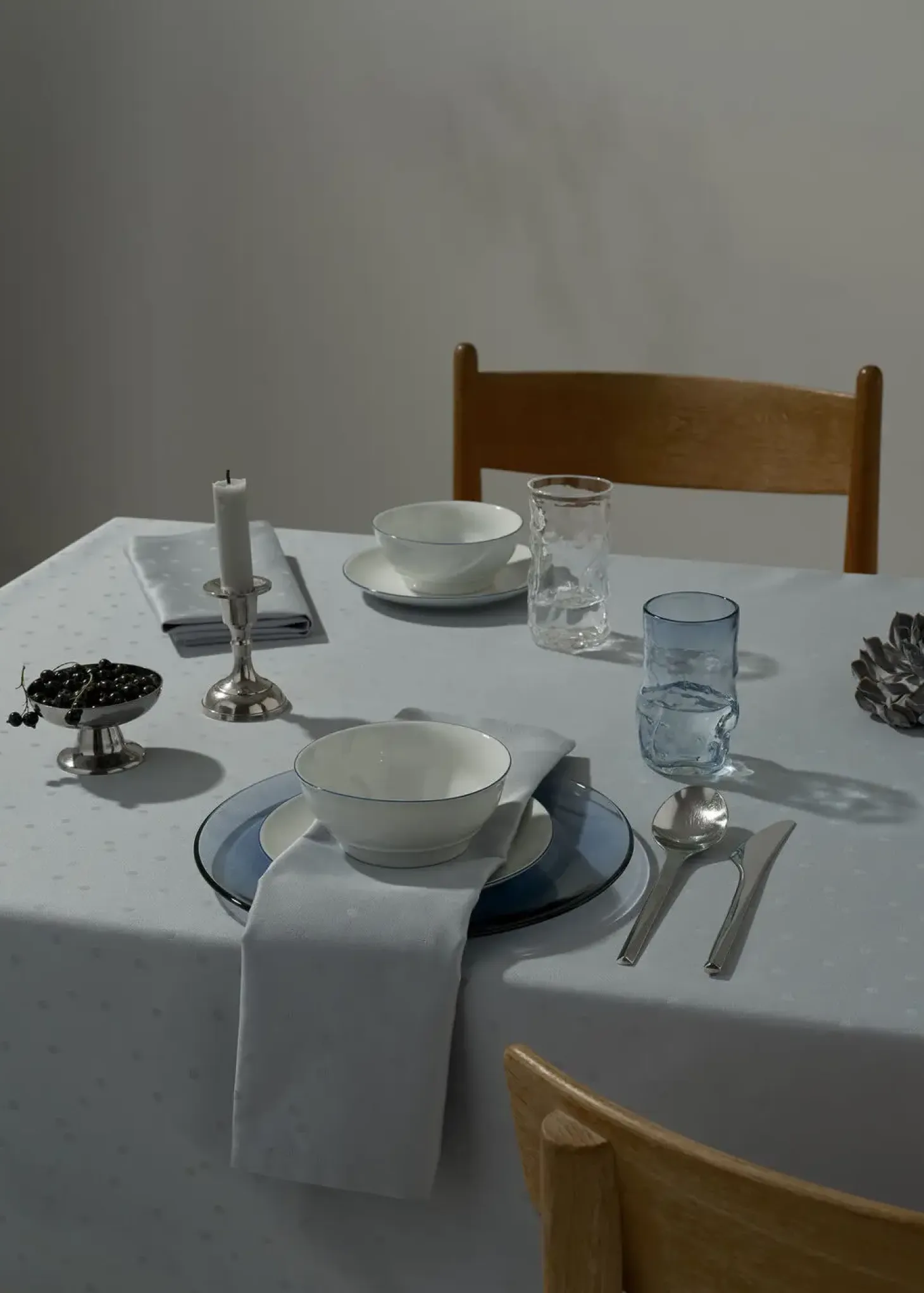 Compliments - Confetti Damask Table Cloth 150x350 cm - Mineral blue