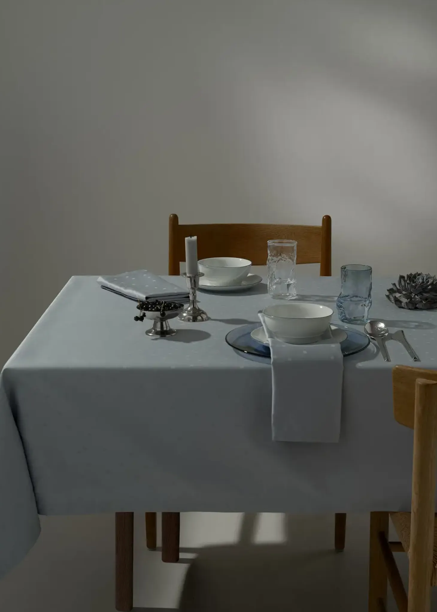 Compliments - Confetti Damask Table Cloth 150x350 cm - Mineral blue