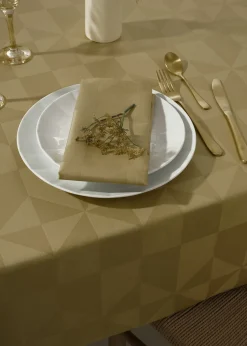 Compliments - Wind Damask Table Cloth 150x250 cm - Messing