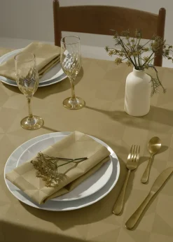 Compliments - Wind Damask Table Cloth 150x300 cm - Messing