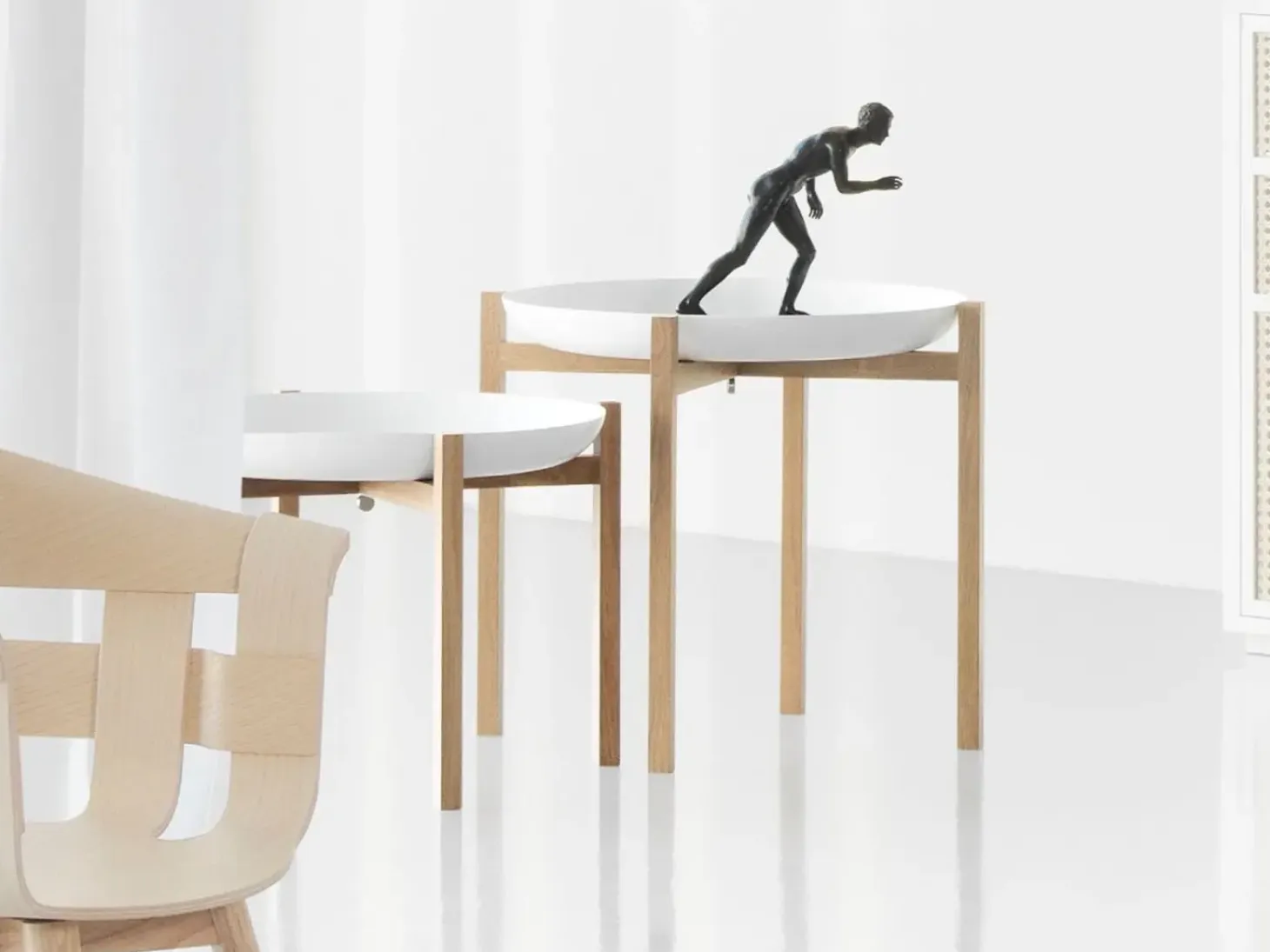 Design House Stockholm - Lille Bord - Tablo - Hvid/eg - Høj