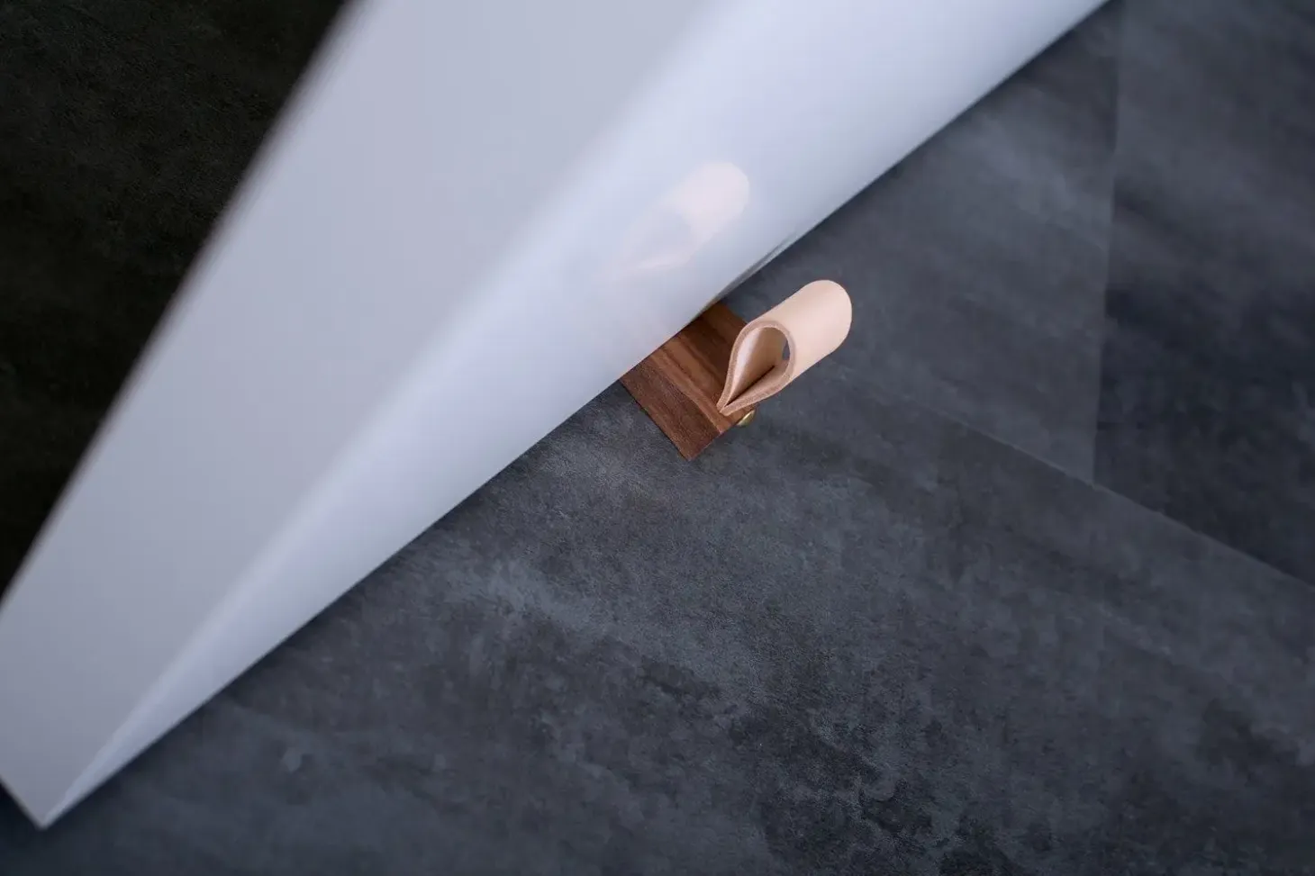 Dot Aarhus - Kiel - Dørkile/Dørstopper - Valnød - XL - 3,5 cm. høj