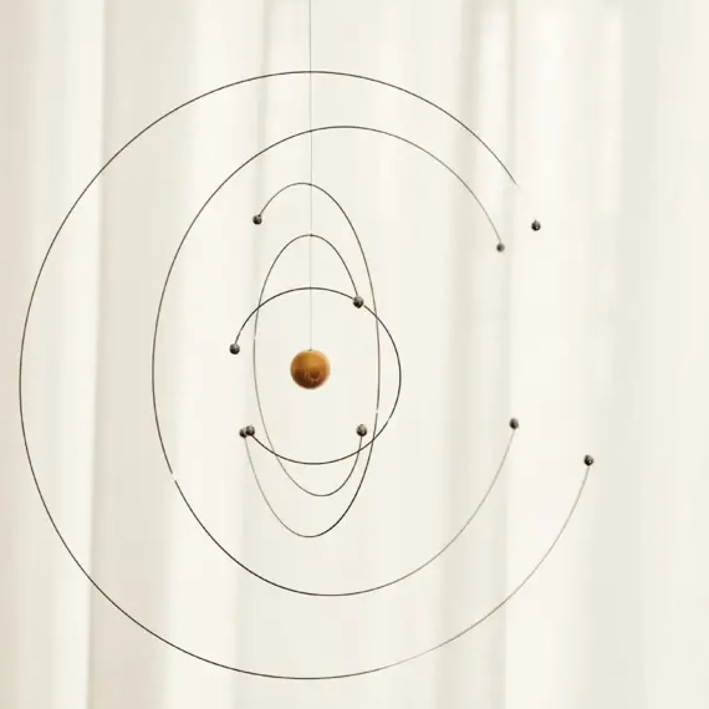 Flensted hanging art - Niels Bohr mobile Uro - 27 cm x 27 cm
