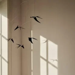 Flensted hanging art - Svale mobile 5 - (5 svaler)