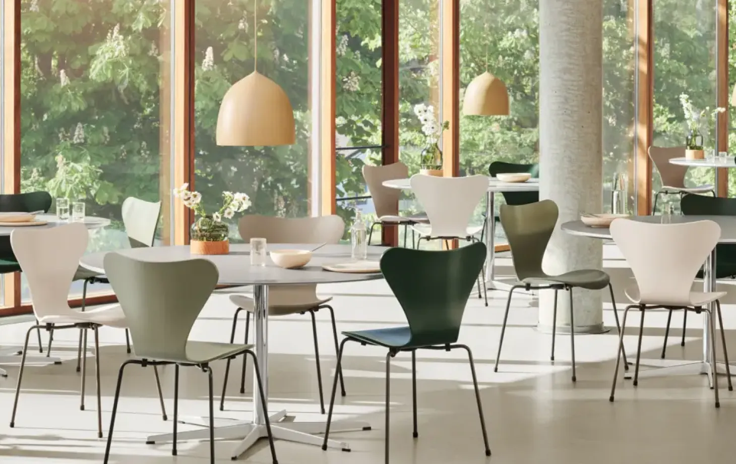 Fritz Hansen - Loftlampe - Suspence P1.5 - Pale Pearl