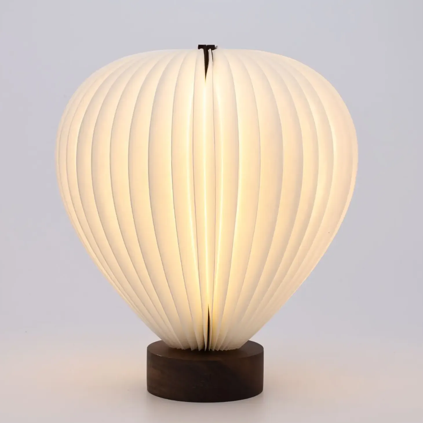 Gingko - Bordlampe - Aeris Light - Valnød