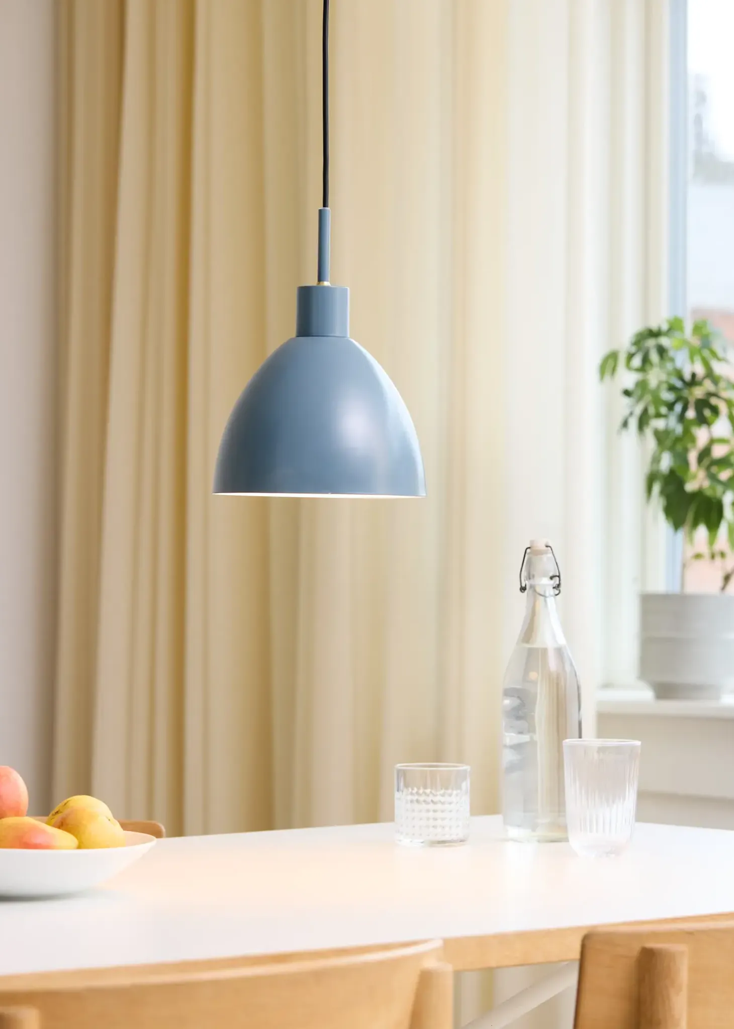 Halo Design Copenhagen - Pendel lampe - Rock - Ø20cm - Petroleum