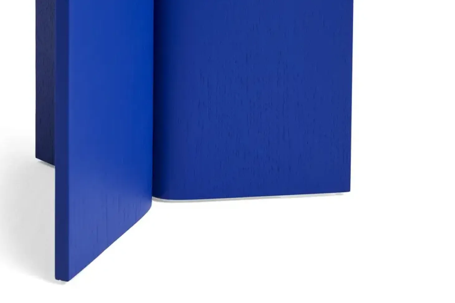 Hay - Bord - Slit - Slit Table Wood - Vived Blue/Blå - Ø35 x H47 cm