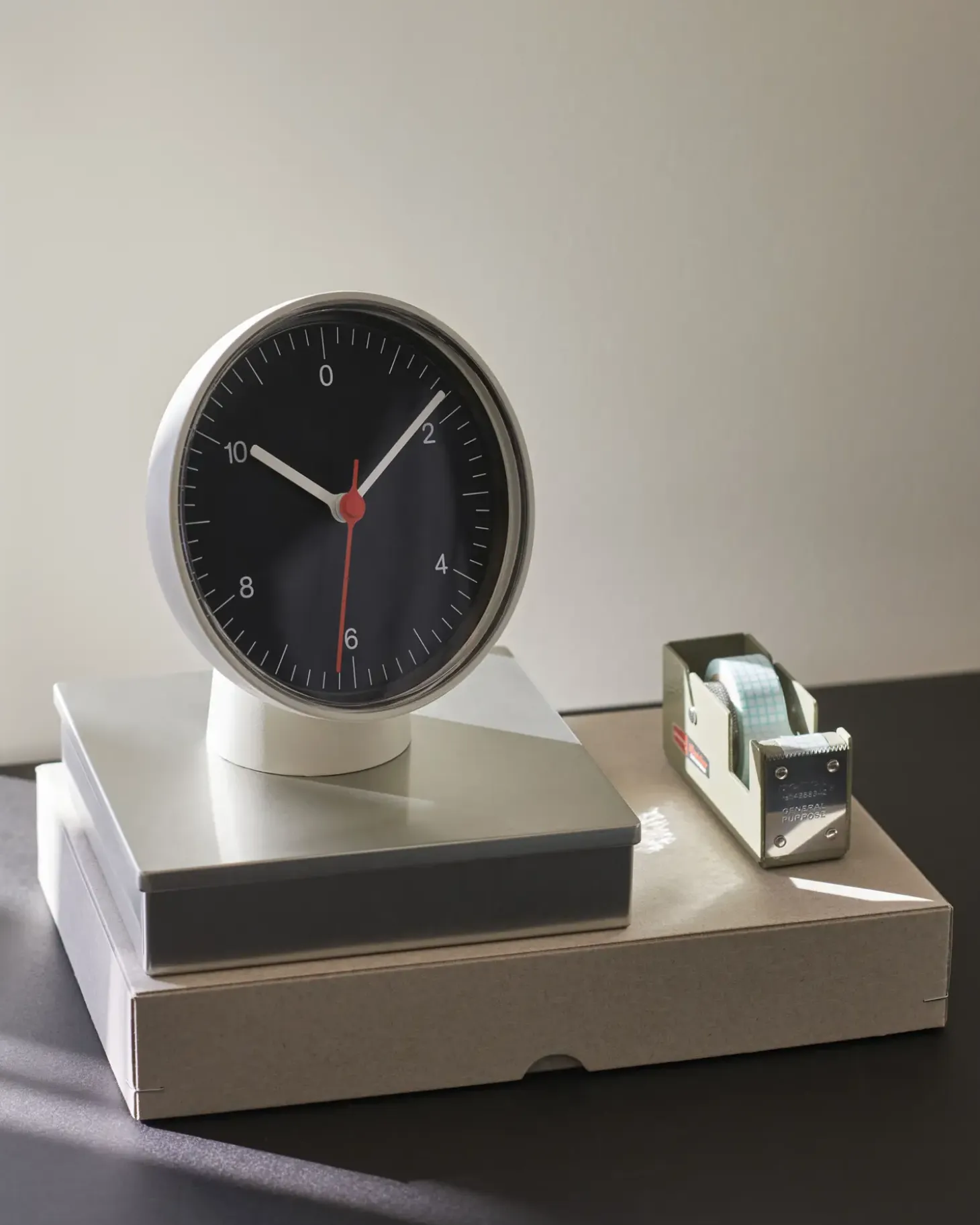 HAY - Bordur - Table Clock - Grøn - H: 14 cm