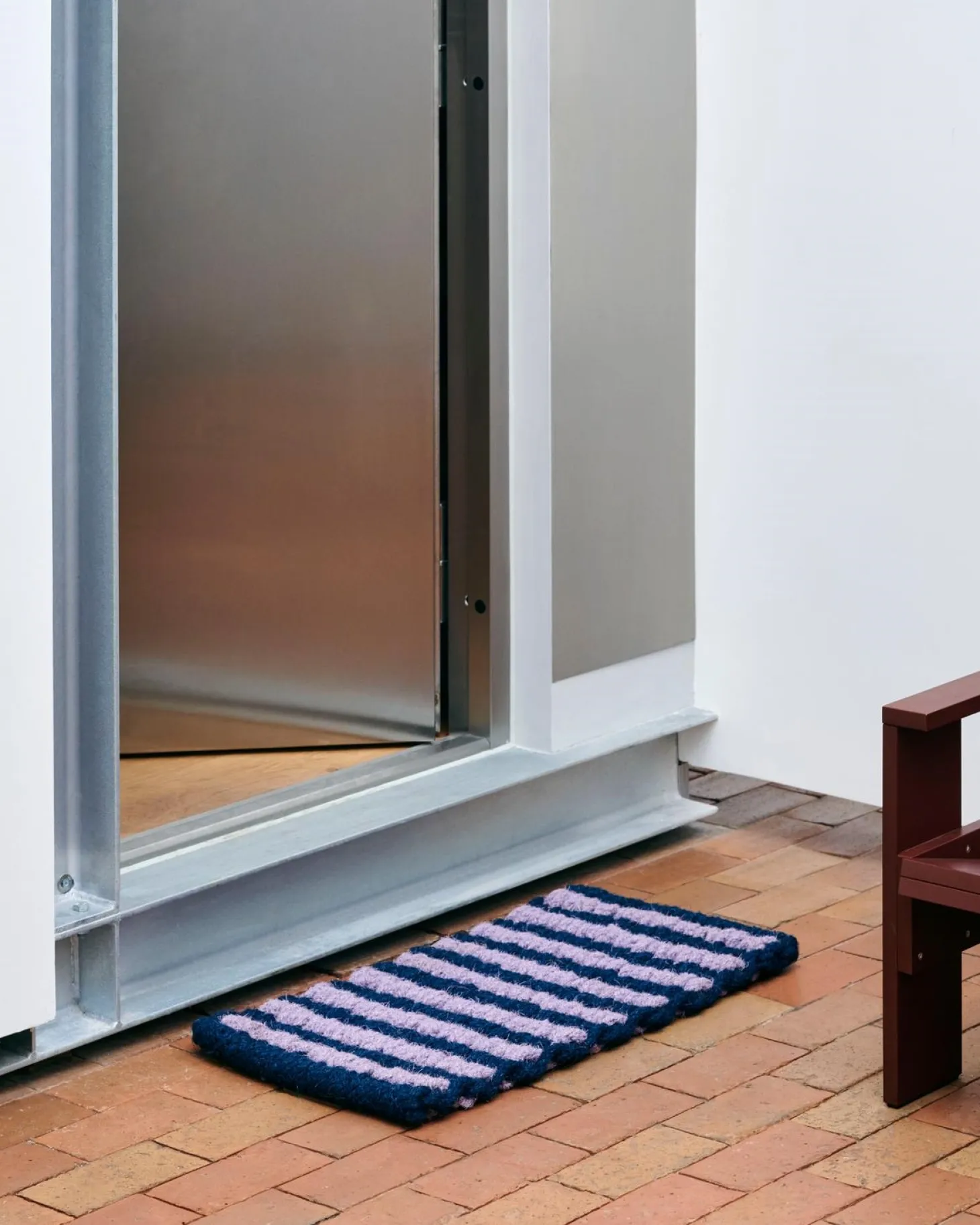 Hay - Coco Door Mat - Stribe Wave - Lavender & Navy - Lavender and navy - 619