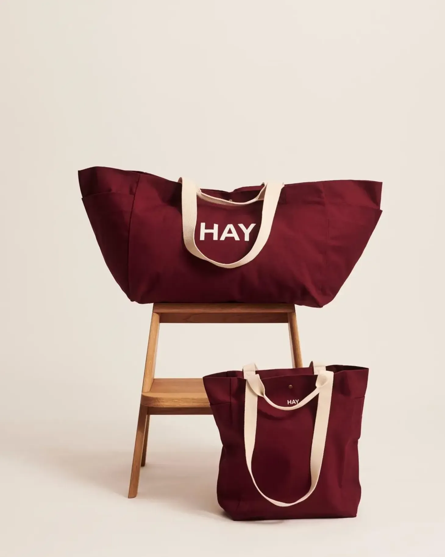 Hay - Everyday Tote Bag - Medium - Burgundy - Burgundy - 499