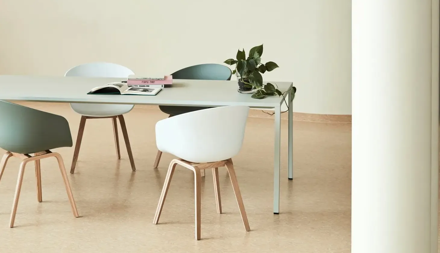 Hay - Spisebordsstol - AAC 22 - About a Chair - Black - sort skal og sorte ben