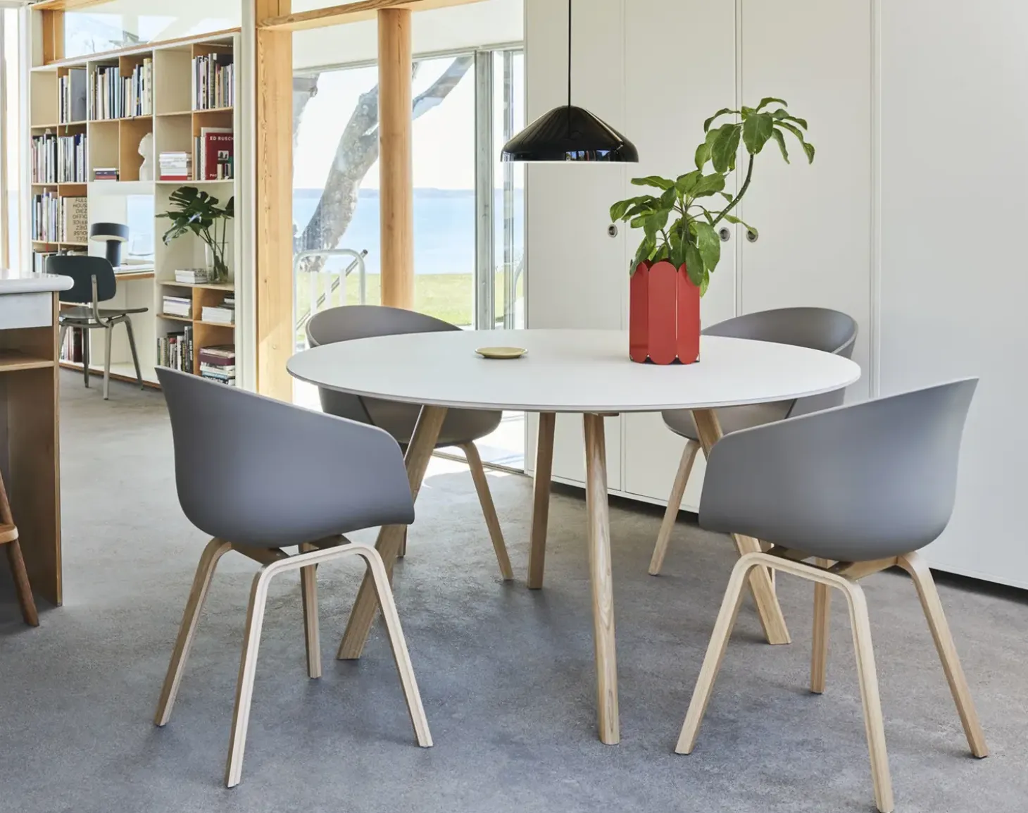 Hay - Spisebordsstol - AAC 22 - About a Chair - Black - sort skal og sorte ben