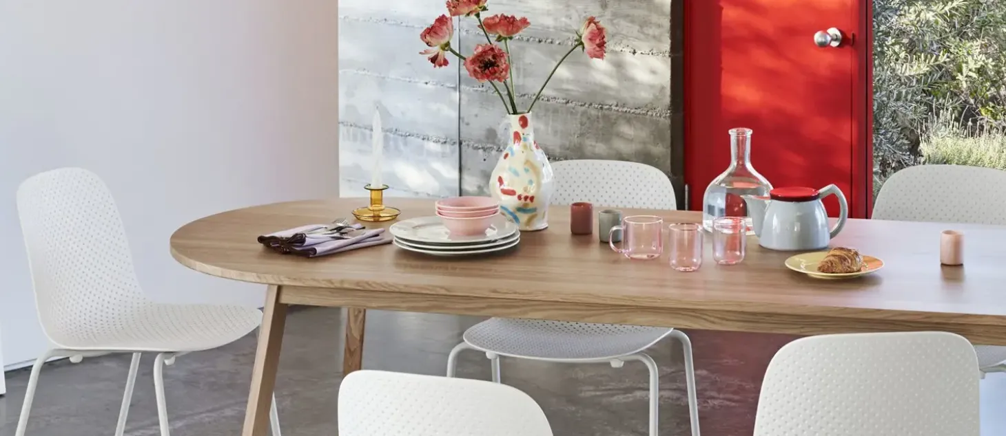 HAY - Triangle Leg Table - 200 cm - lakeret Eg - spisebord