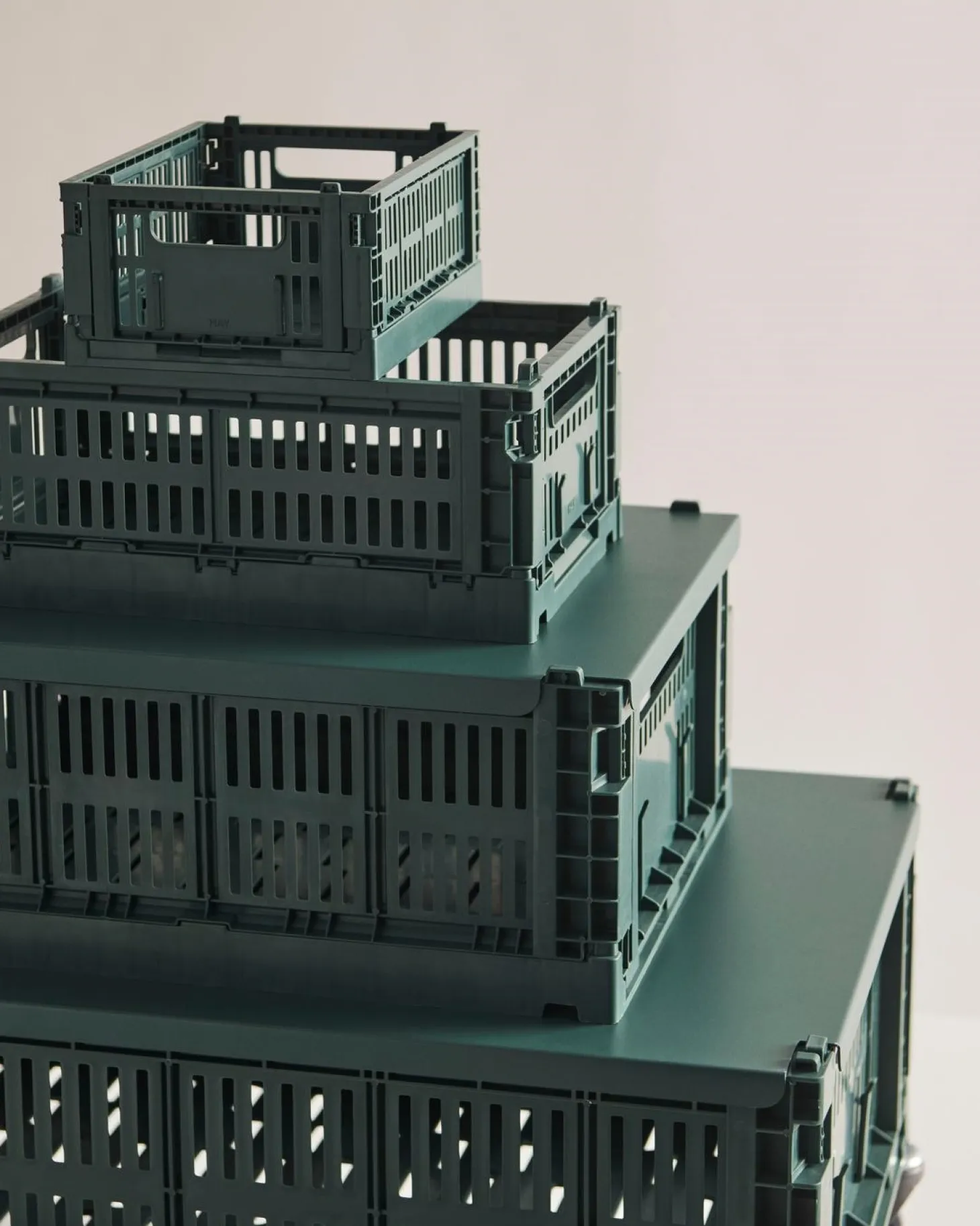 HAY Colour Crate - Medium - Dark green