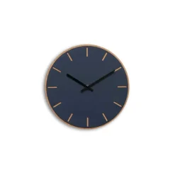 Hemverk - Vægur - Lys Eg/Smokey blue - Sorte visere - Ø28 cm