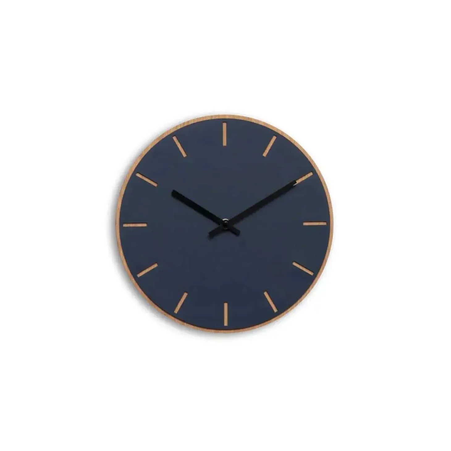 Hemverk - Vægur - Lys Eg/Smokey blue - Sorte visere - Ø28 cm