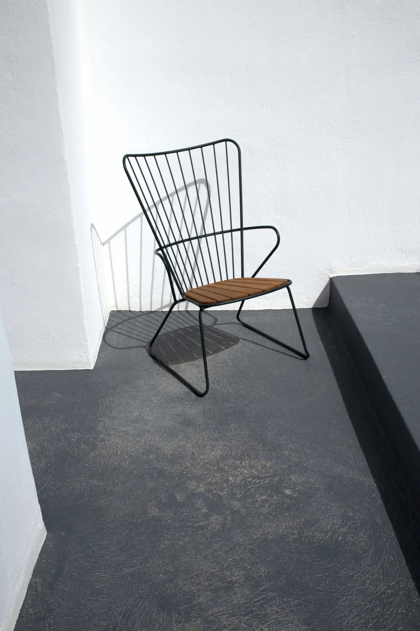 Houe - PAON Lounge chair - White. Seat