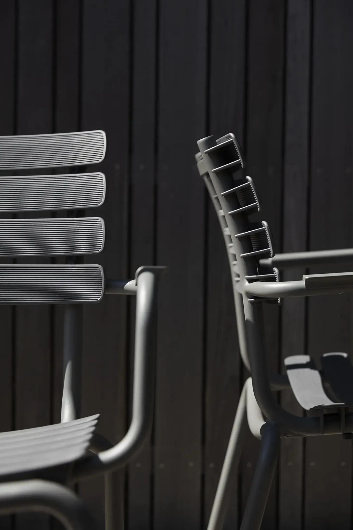 Houe - ReCLIPS Dining chair - Olive green. Armrest