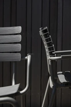 Houe - ReCLIPS Dining chair - Dark grey. Armrest