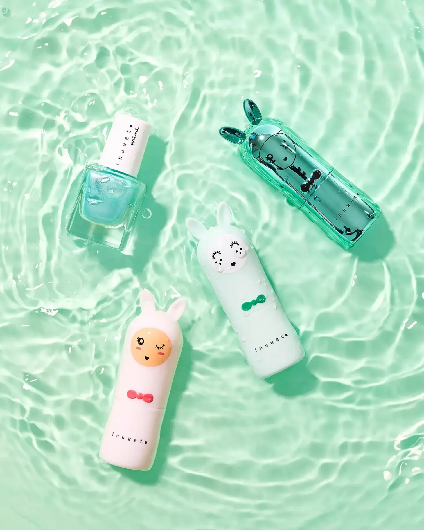 Inuwet - Duo Gavesæt Aqua - Neglak & Læbepomade
