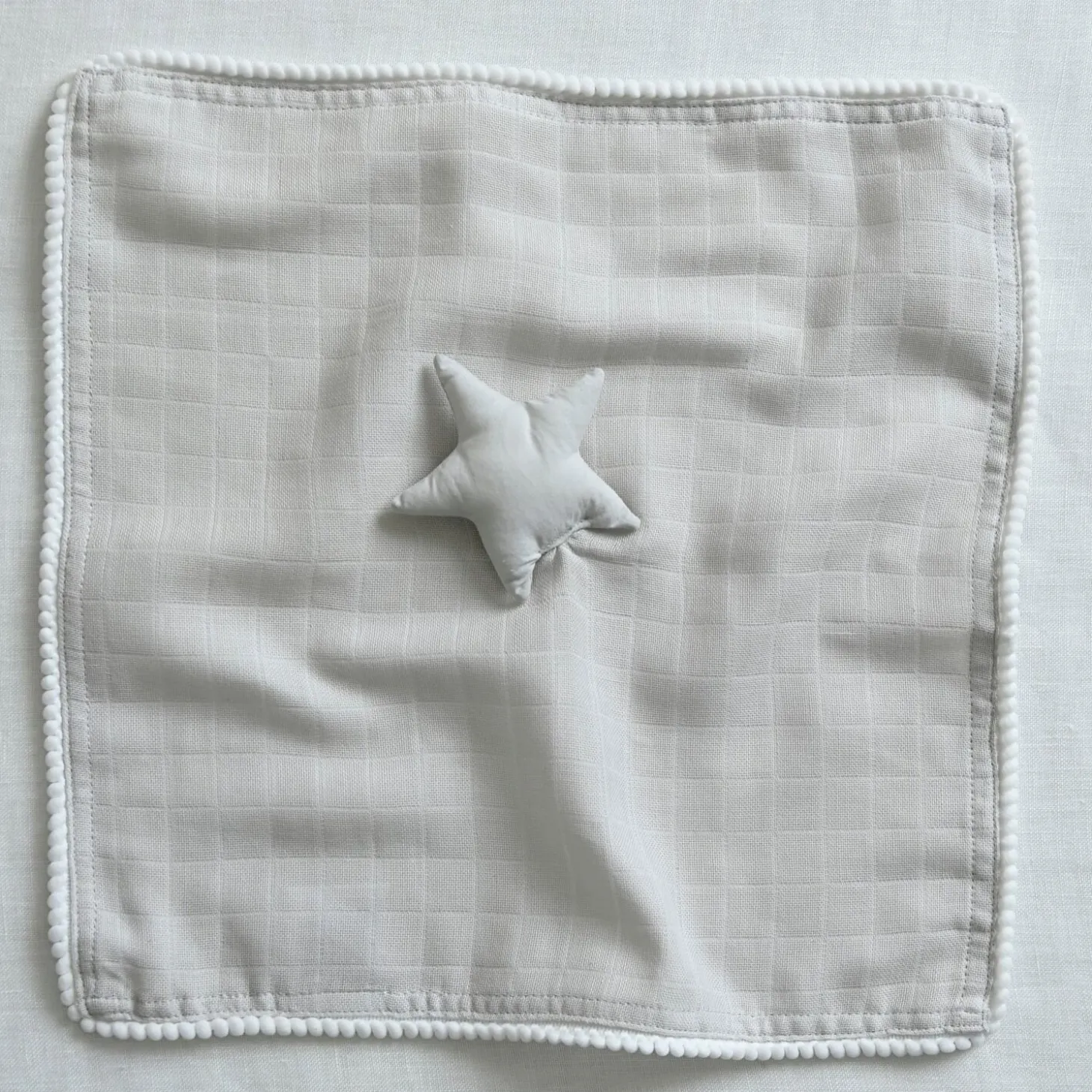 Jack o Juno - Krammeklud - Cuddly Star - Lys Grå