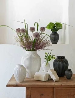 Knabstrup Keramik - vase H 12.5 cm ripple white