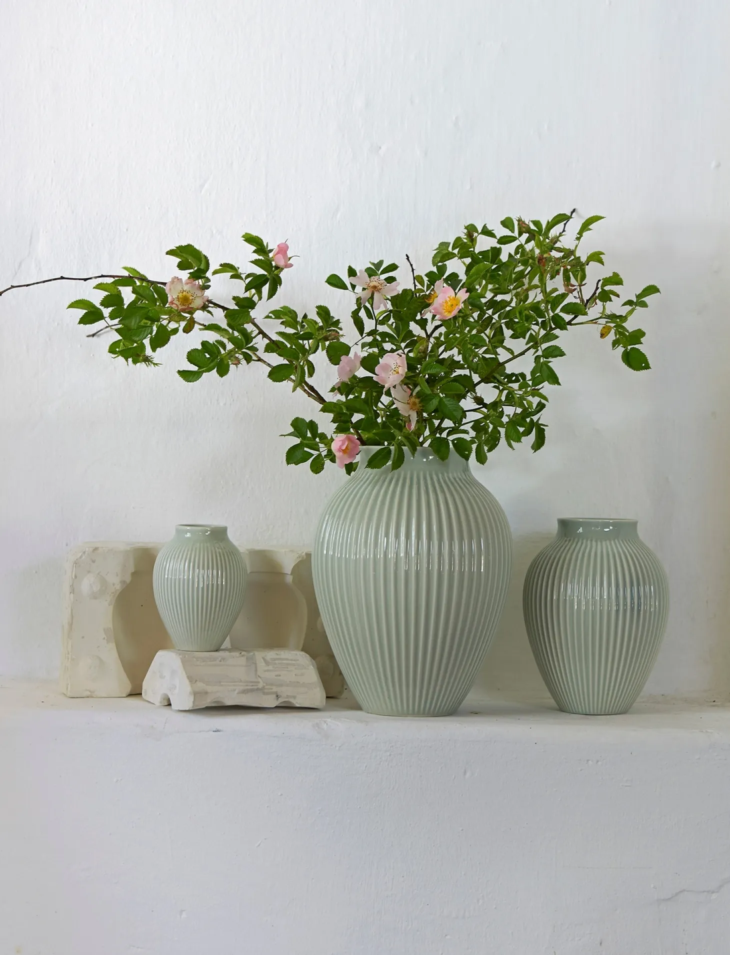 Knabstrup Keramik - vase H 12.5 cm ripple mint