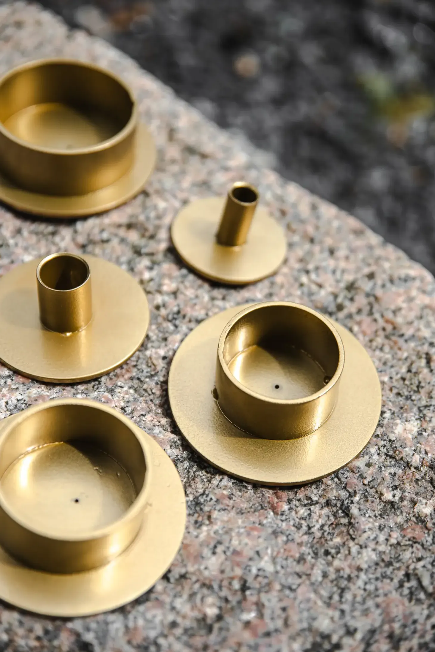 Kunstindustrien - Circle lysestage Ø5 cm - Guld