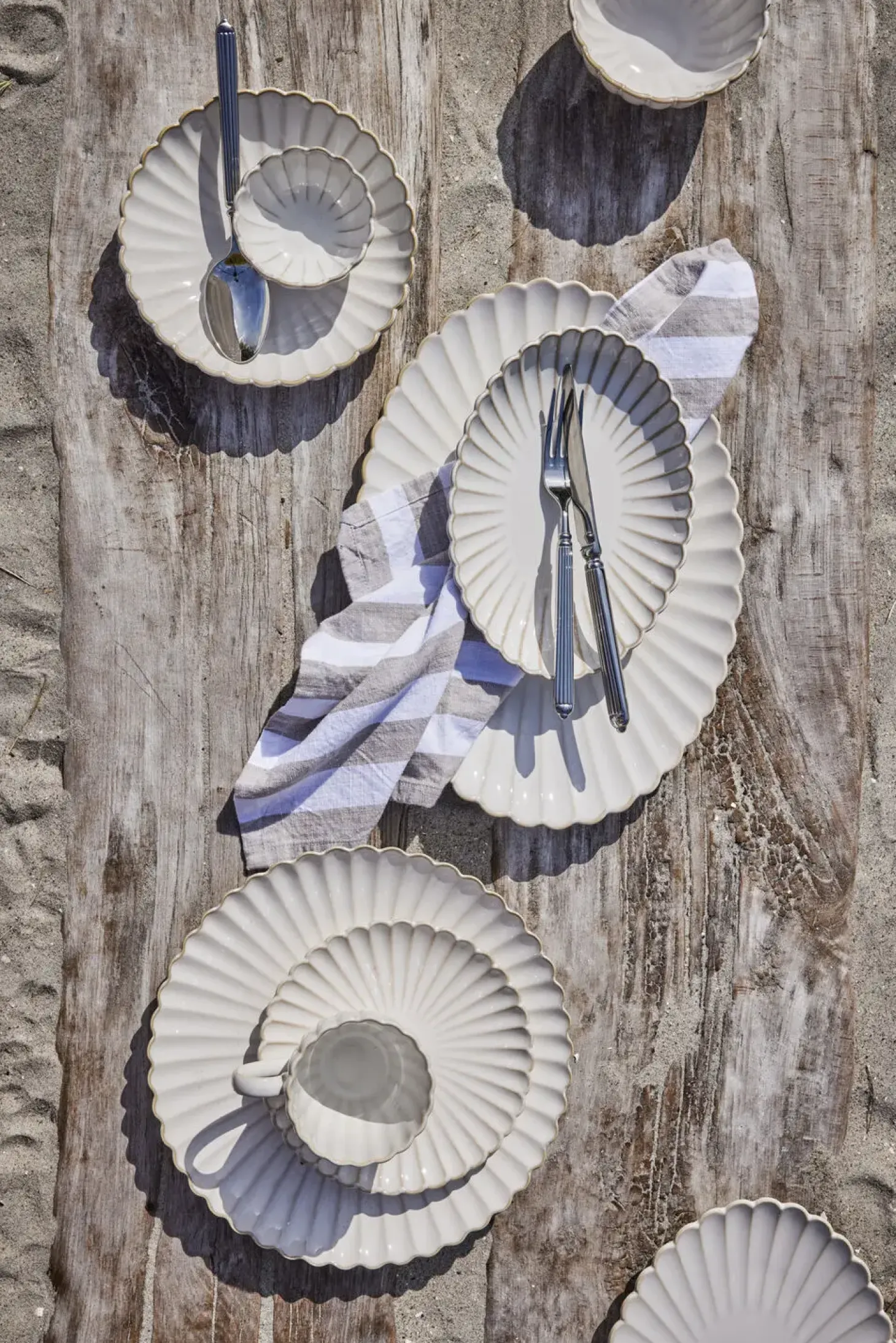 Lene Bjerre - Camille fad 36x25,5 cm. råhvid