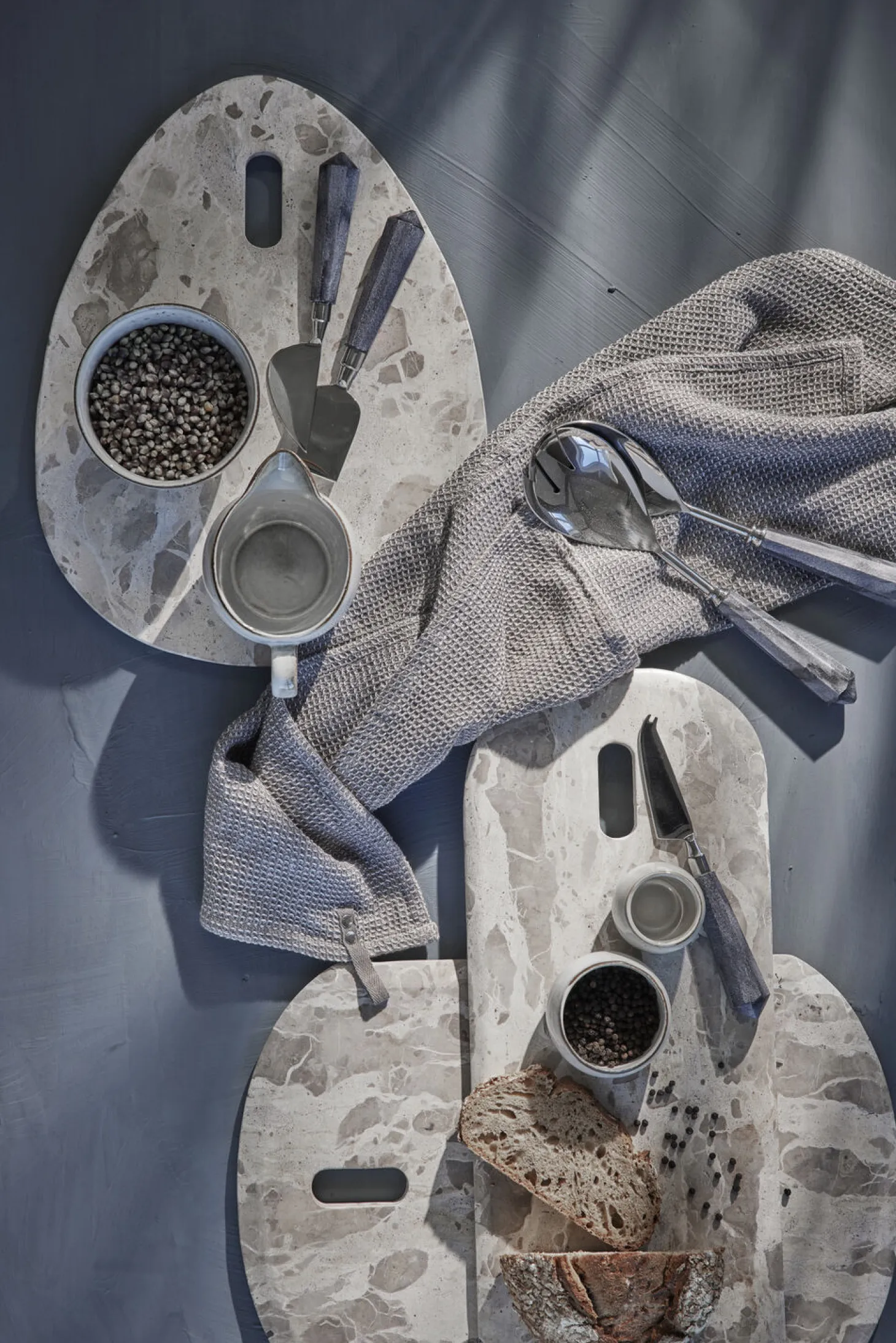 Lene Bjerre - Ellia skærebræt 45X30 sand - Marmor