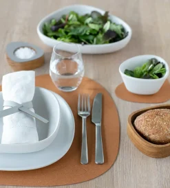 LindDNA - Dækkeserviet - Table mat curve - Hippo Warm Grey - 24x28 cm