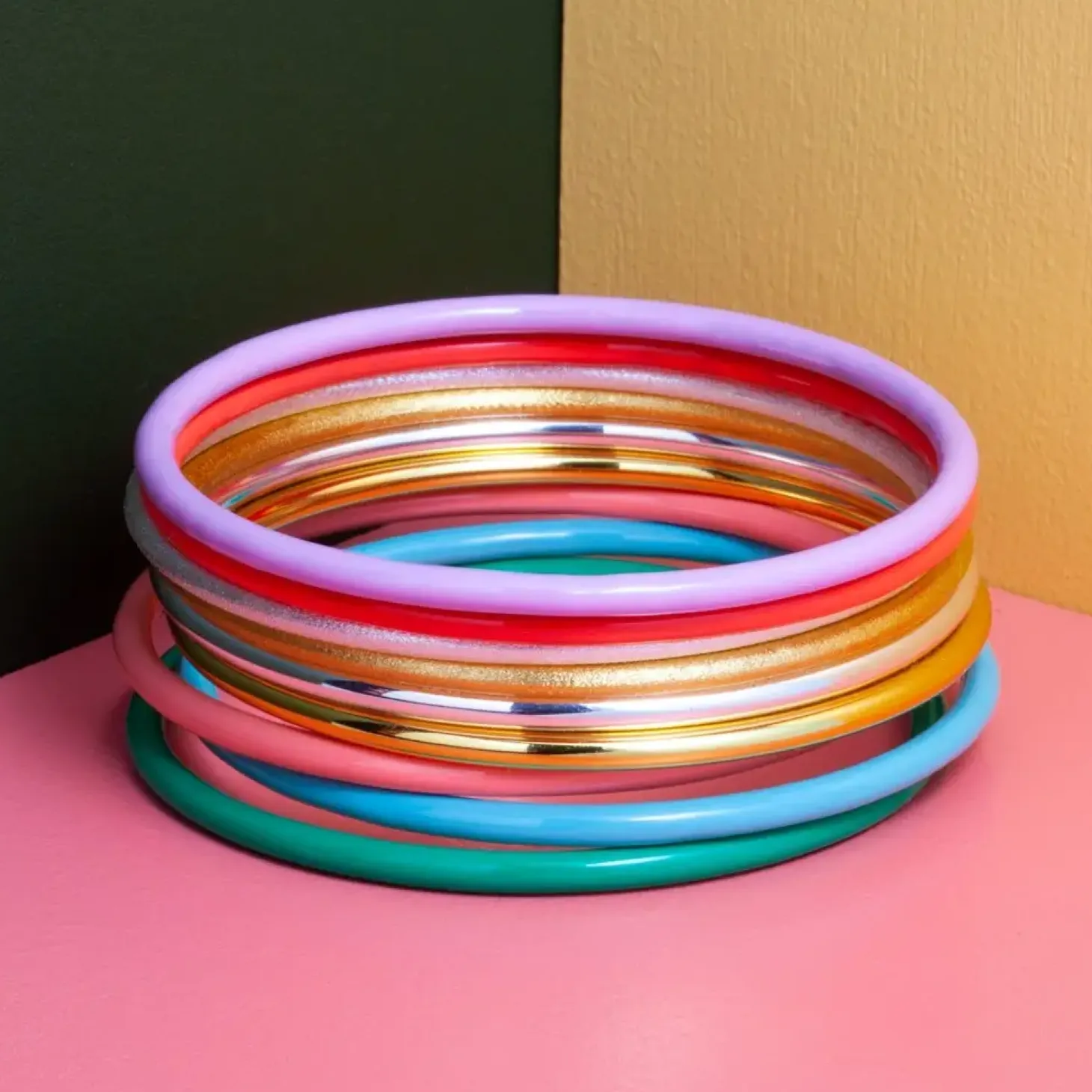 LULU Copenhagen - Armbånd - Color Bangle - Brushed Gold / "Guld" - Ø 6,5 cm