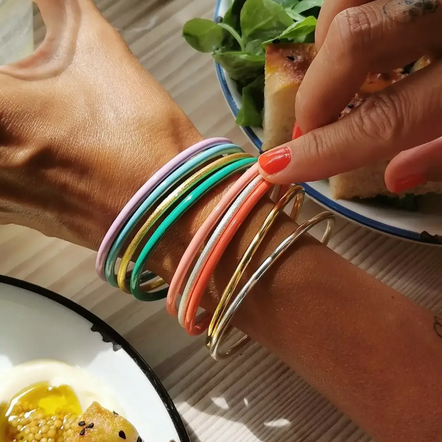 LULU Copenhagen - Armbånd - Color Bangle - Brushed Gold / "Guld" - Ø 6,5 cm