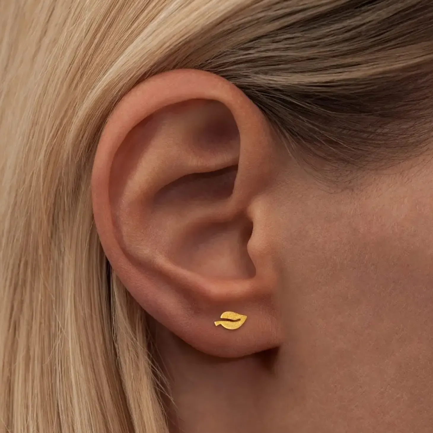 LULU Copenhagen - Ørestik - Leaf - Guld (1 stk.)