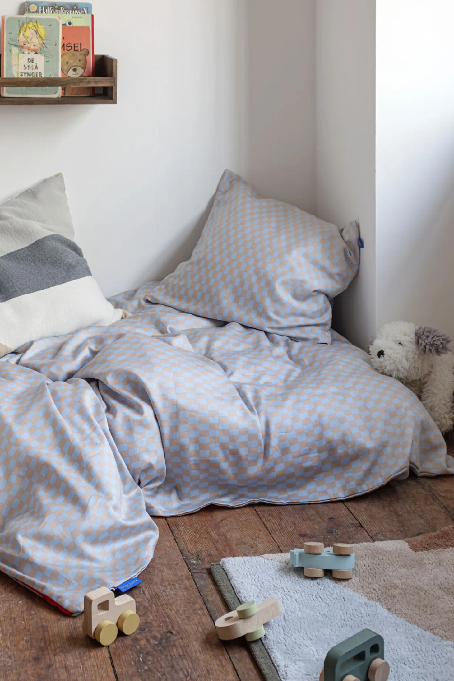 Mette Ditmer - MINI junior bed set - Light blue / Tan