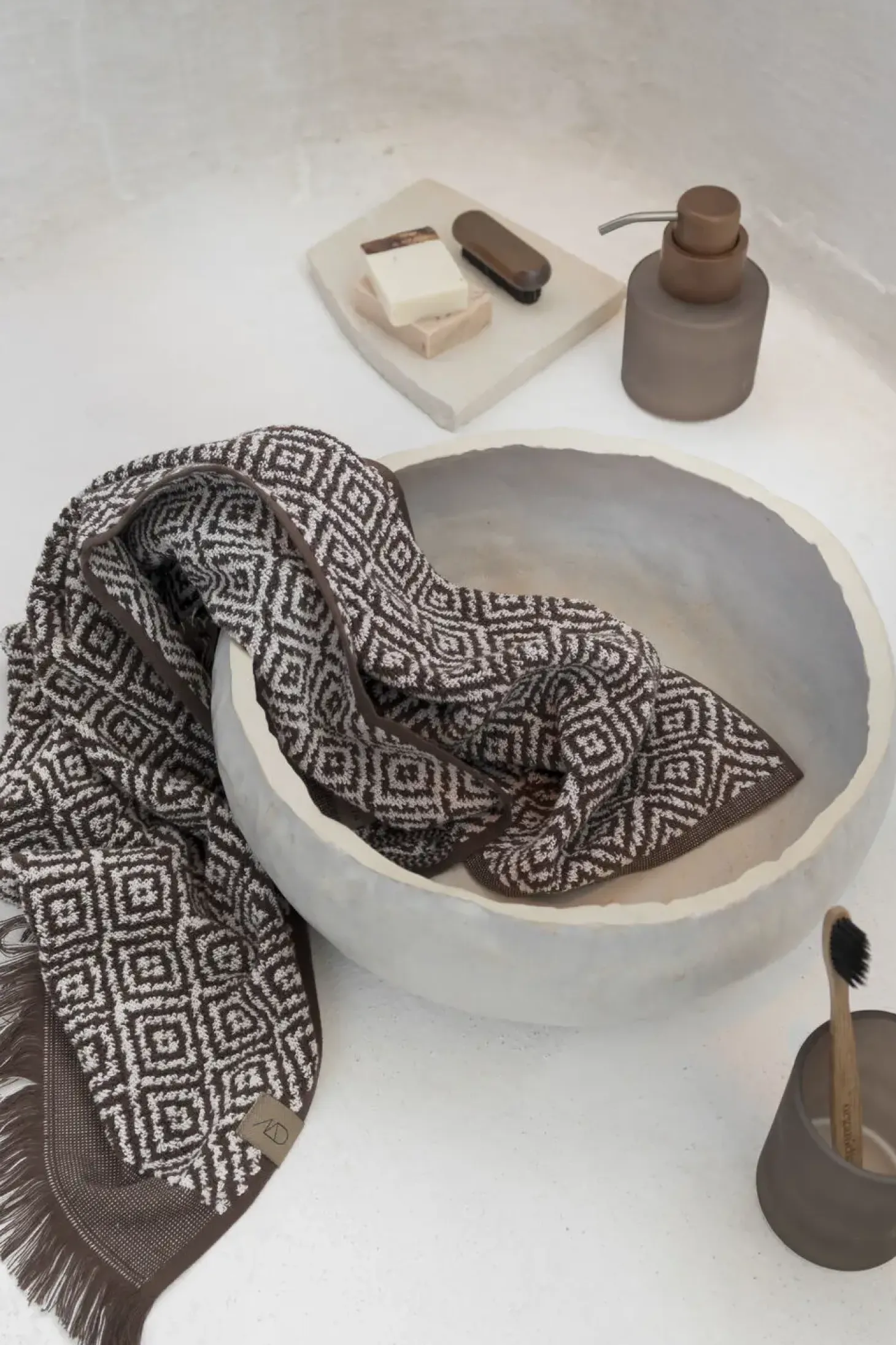 Mette Ditmer - MOROCCO-håndklæde - Chocolate/Off-white - W35 x L55 cm