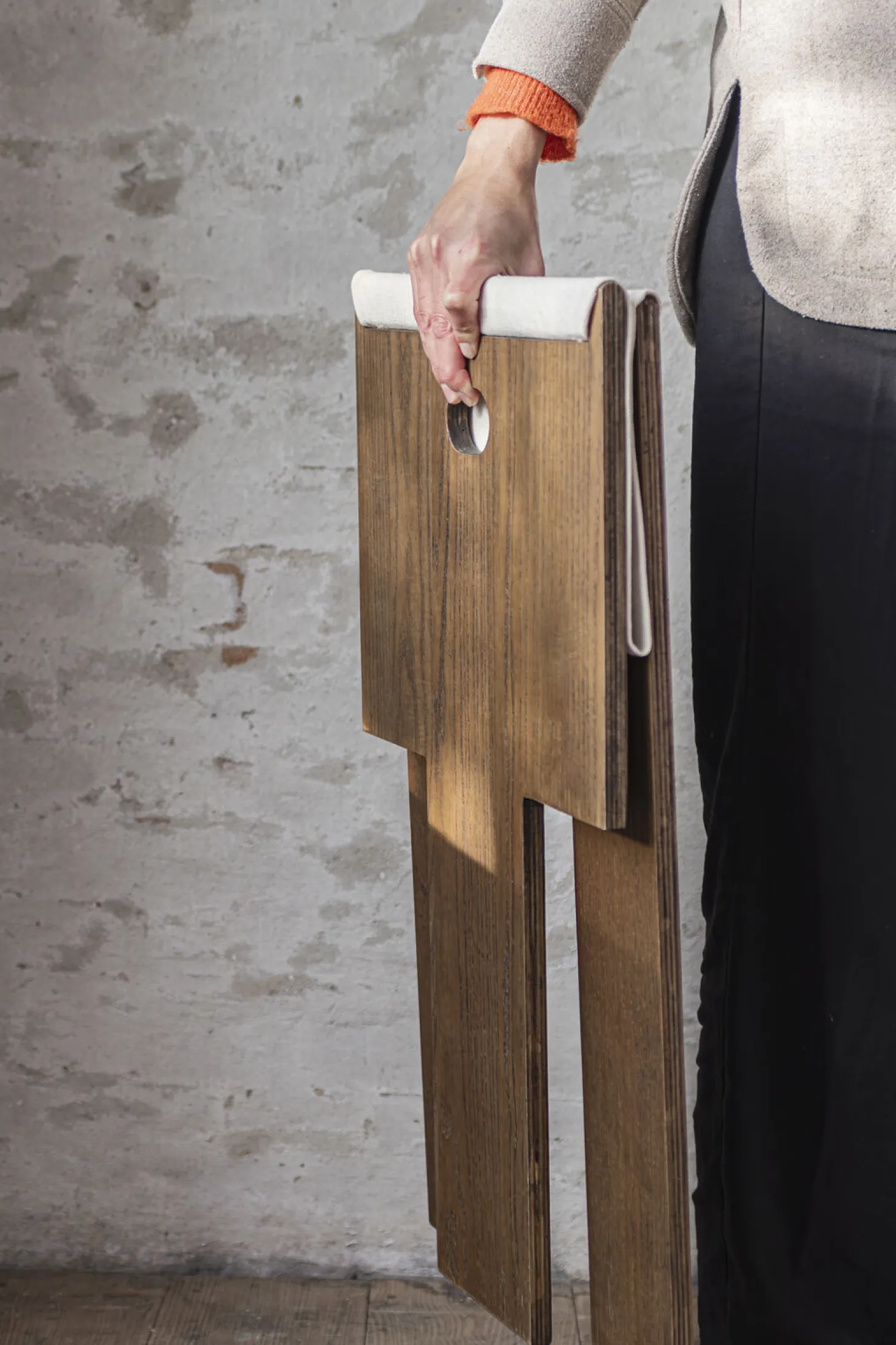 Mette Ditmer - ROOTS folding stool - Dark oiled