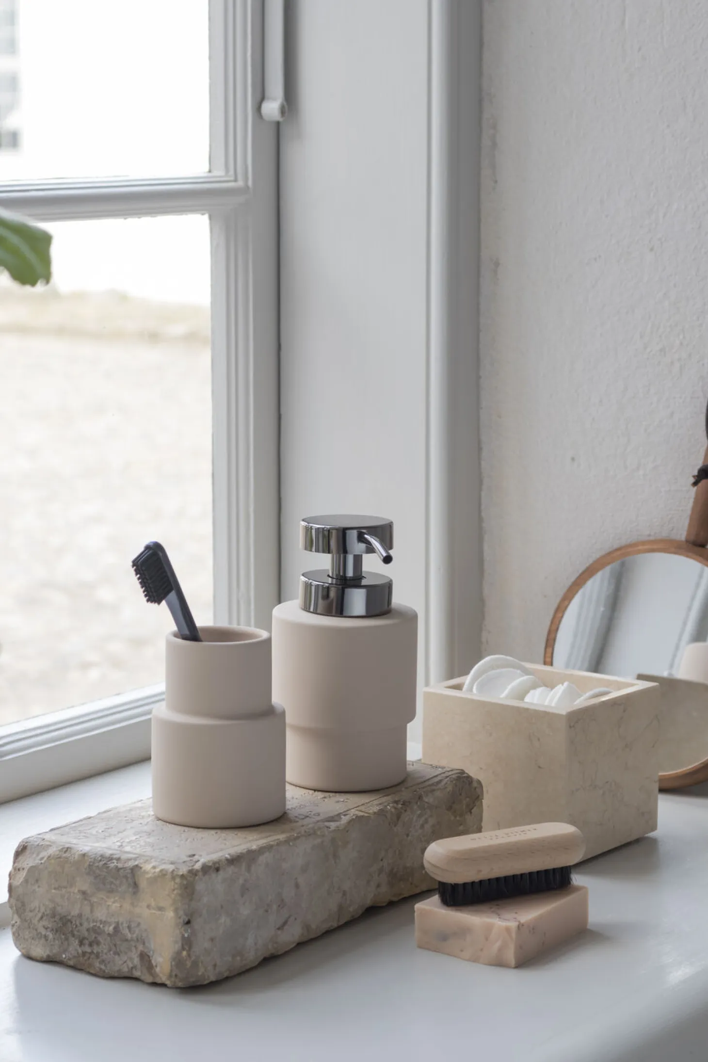 Mette Ditmer - SHADES-sæbedispenser - Linen