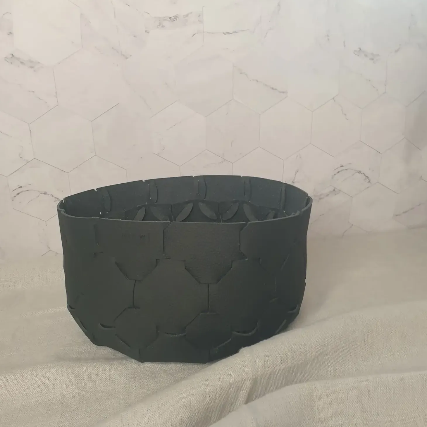 MiLLE W NORDISK DESIGN - Brødkurv - Sort - Ø 24 cm